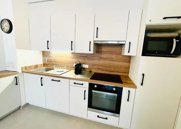 Le Quartz Tresum In A Modern Residence Near The Lake Garage Included